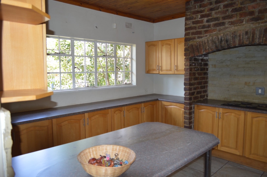 5 Bedroom Property for Sale in Flamwood North West